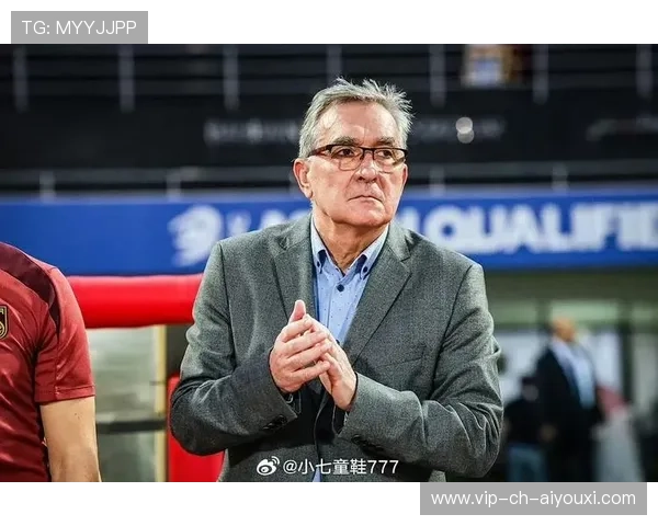 世界杯新闻发布会:教练如何回应媒体尖锐问题,世界杯球员采访